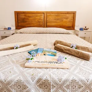 Maison d'hôtes Domo Mediterranea Affittacamere-guest House, SantʼAntìoco